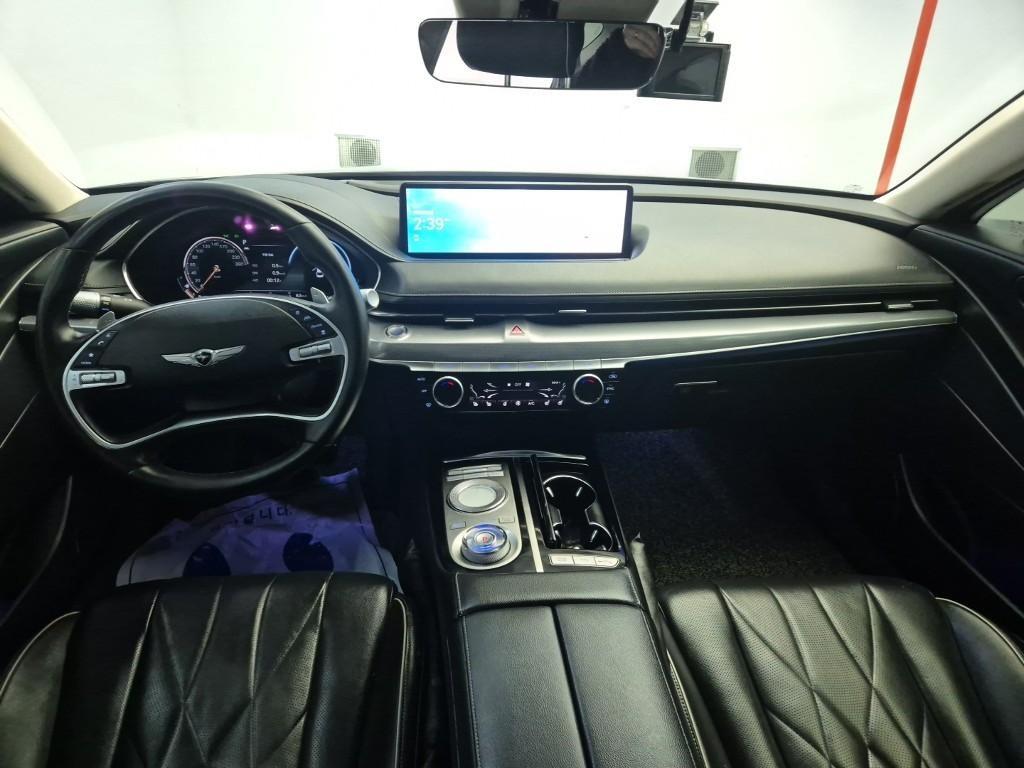 Genesis G80 - Vista 8