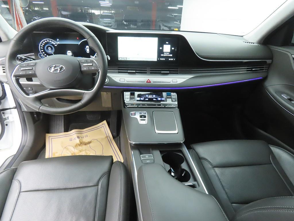 HYUNDAI Grandeur - Vista 7