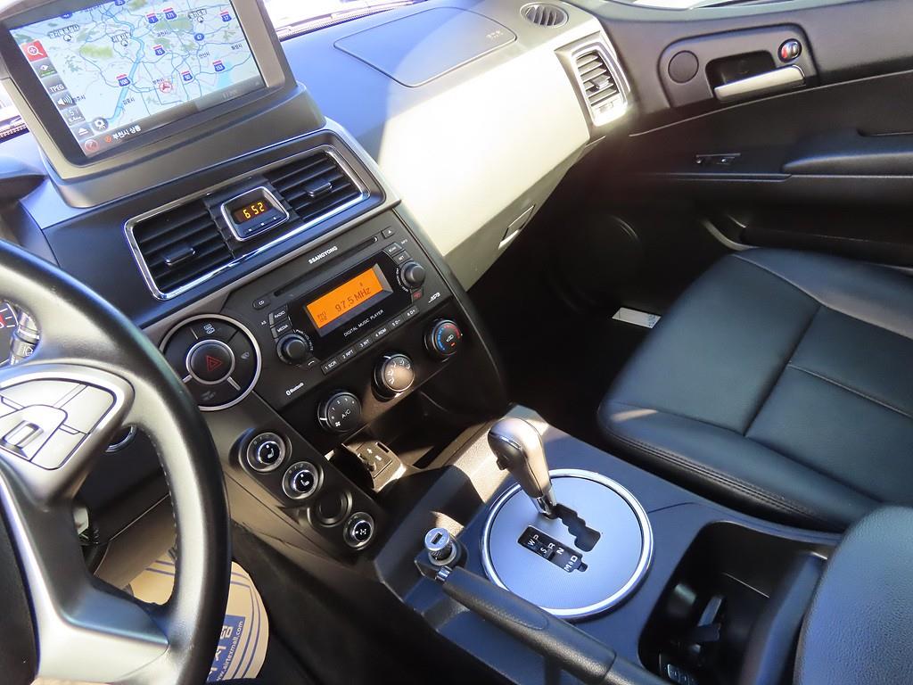 Ssangyong Korando - Vista 8