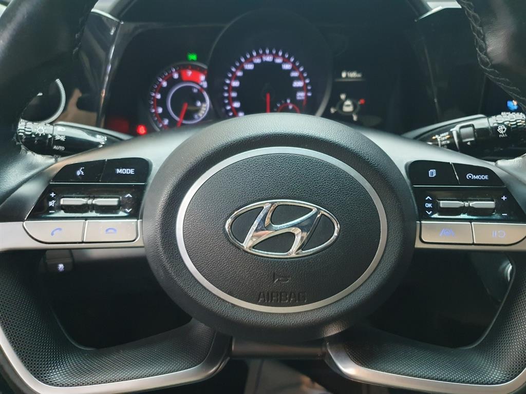 HYUNDAI Avante - Vista 11