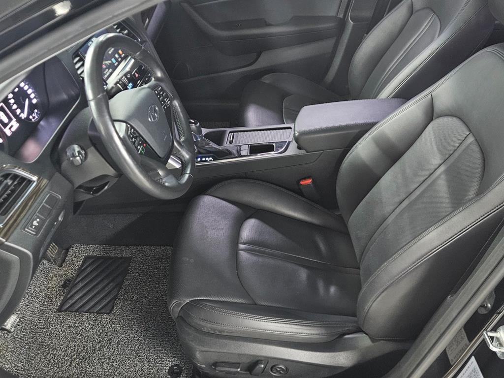 HYUNDAI Sonata - Vista 6