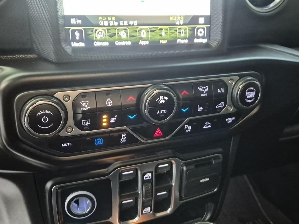 Jeep Wrangler 2021 Negro - Importación desde Corea - HF Imports Iquique - Foto 16