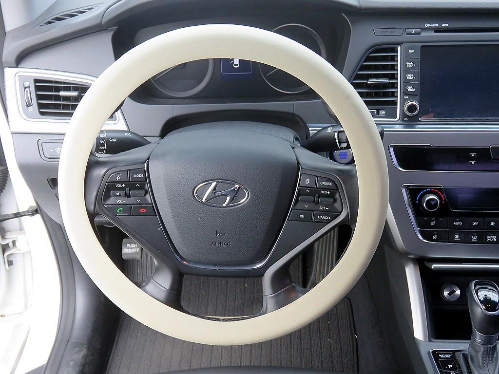 HYUNDAI Sonata - Vista 10