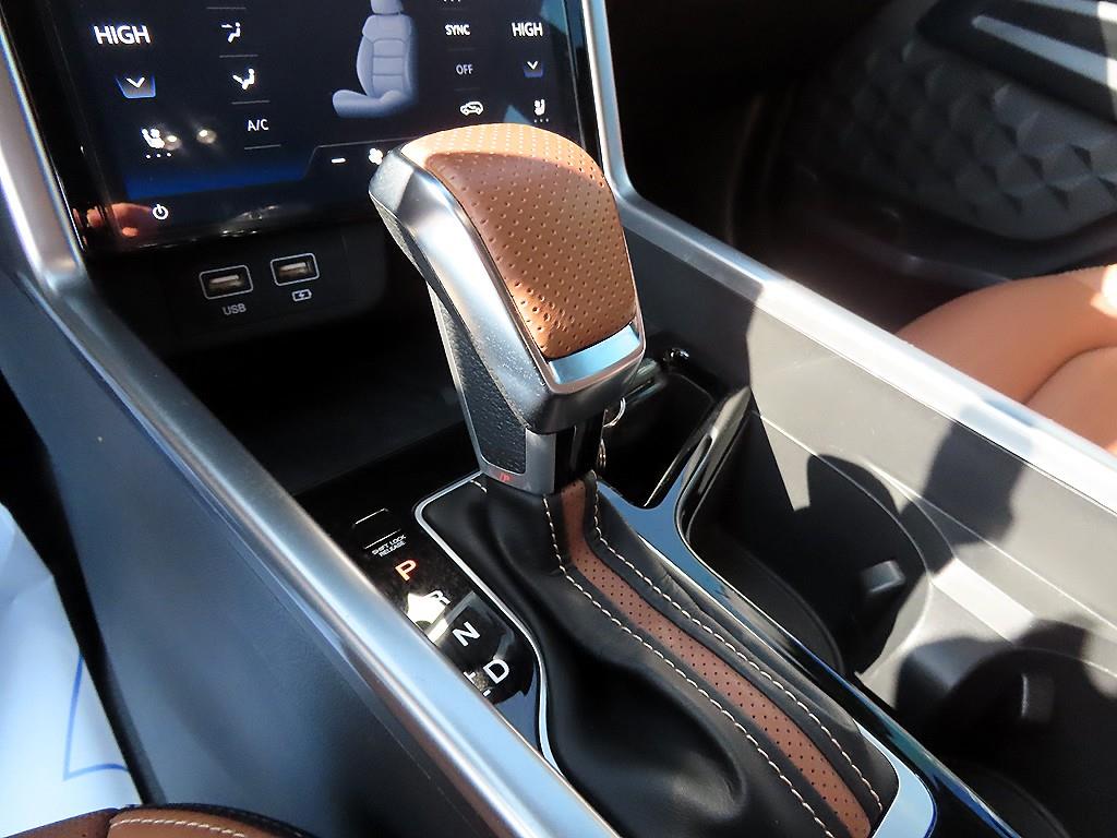 Ssangyong Torres - Vista 11