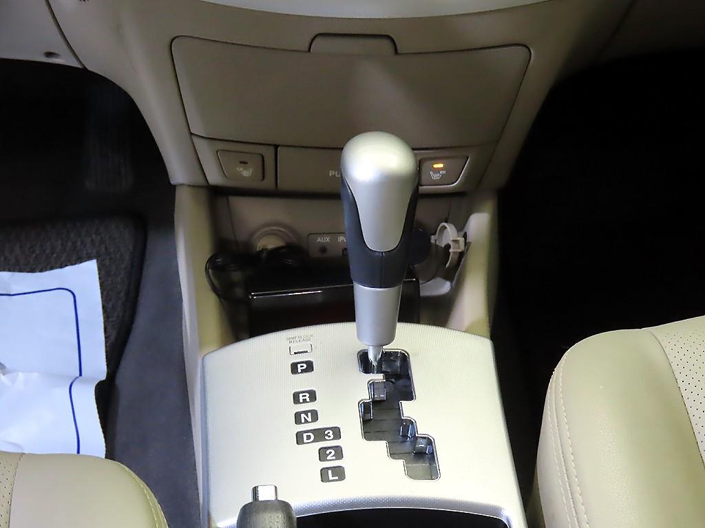 HYUNDAI Avante - Vista 12