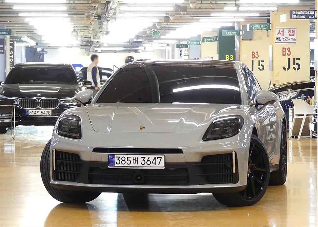 Porsche Panamera - Vista 2