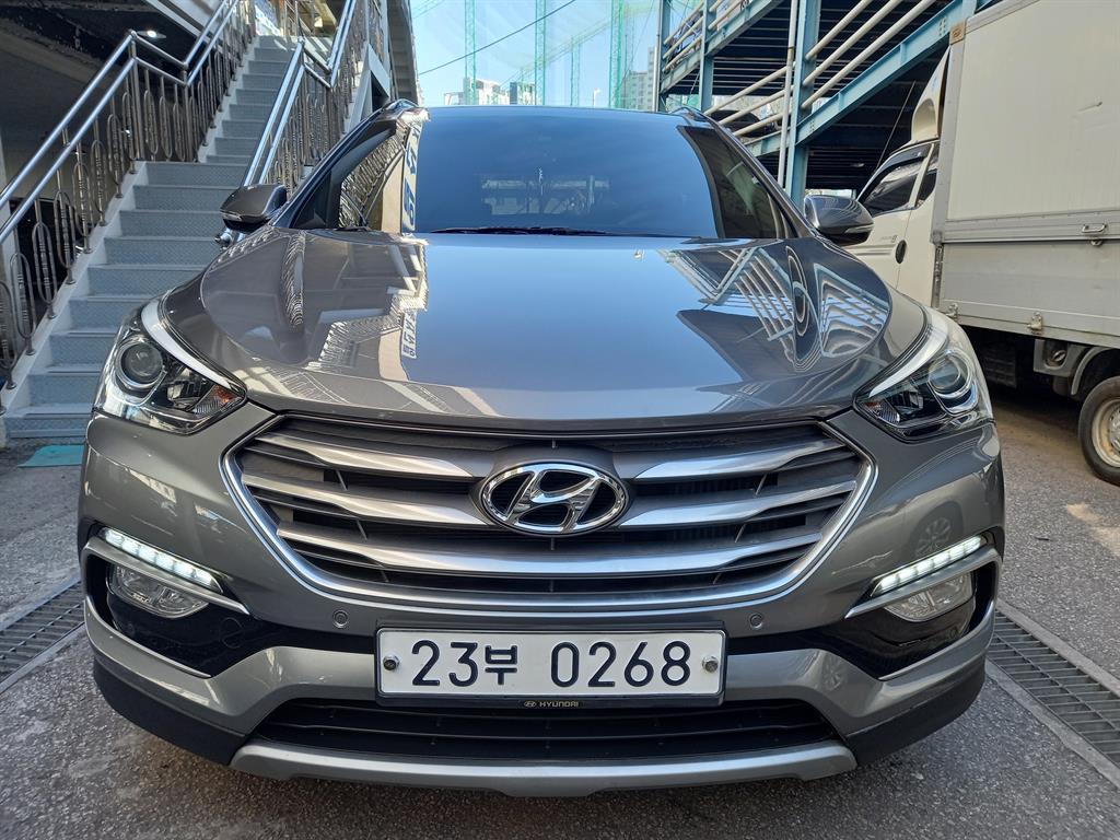 HYUNDAI Santa Fe 2016