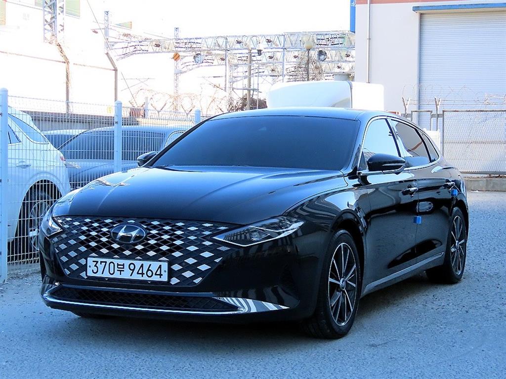 HYUNDAI Grandeur - Vista 2