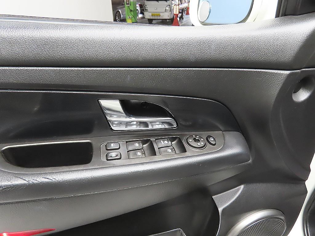 Ssangyong Rexton 2016 Blanco - Importación desde Corea - HF Imports Iquique - Foto 11