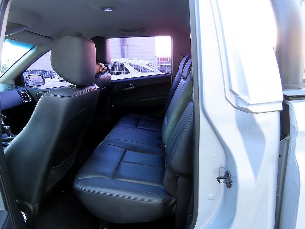 Ssangyong Korando - Vista 6