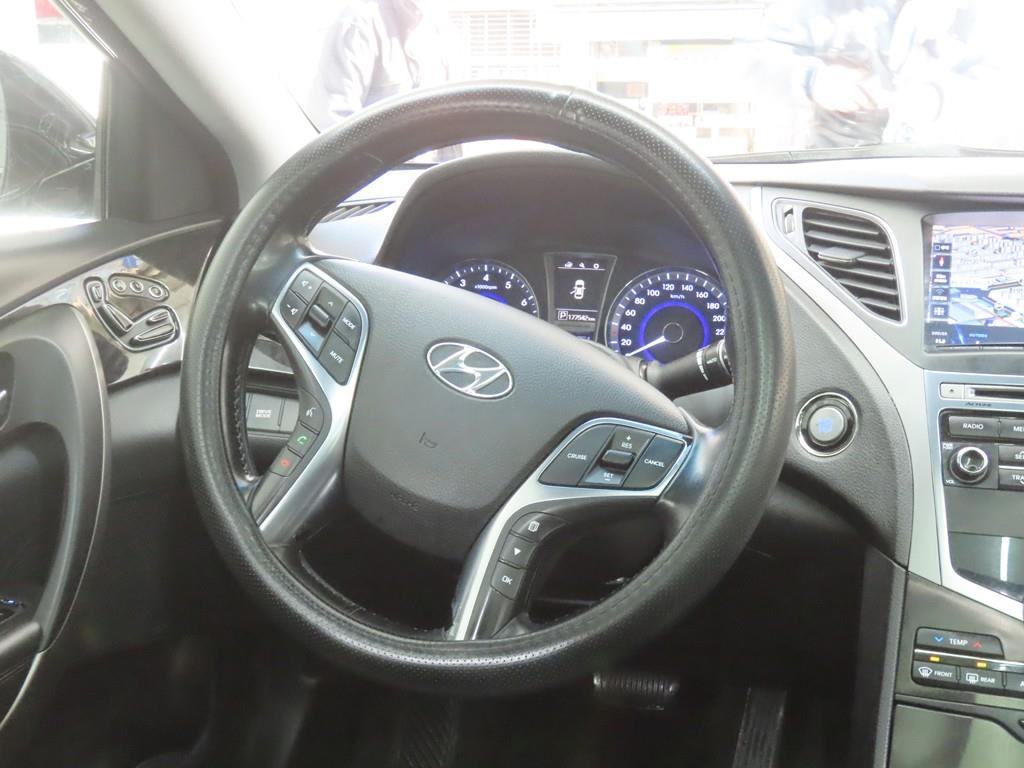 HYUNDAI Grandeur 2015 Negro - Importación desde Corea - HF Imports Iquique - Foto 18