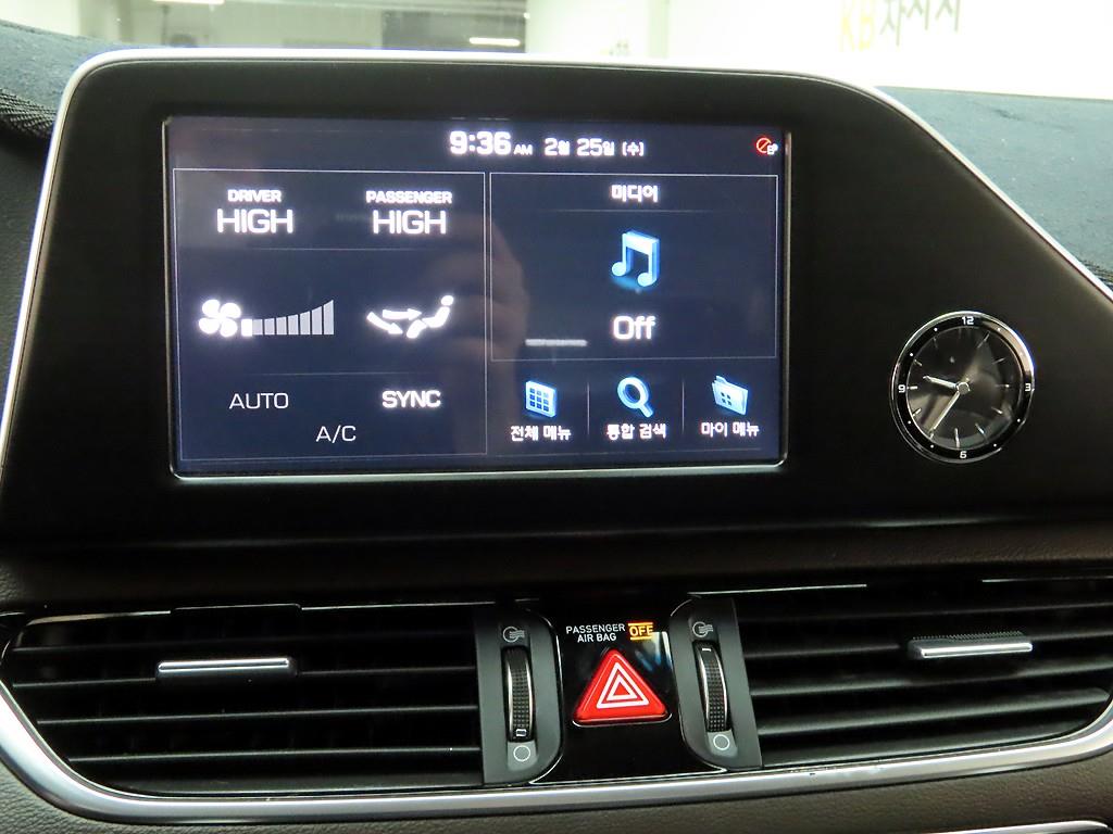 HYUNDAI Grandeur - Vista 9