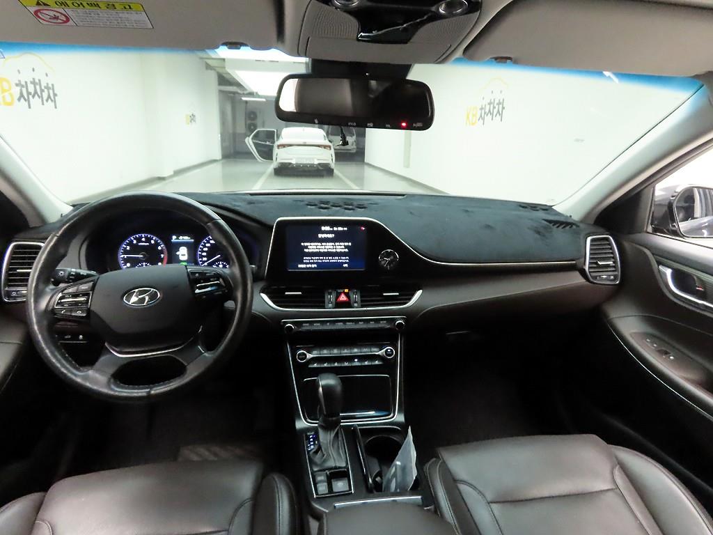 HYUNDAI Grandeur - Vista 7