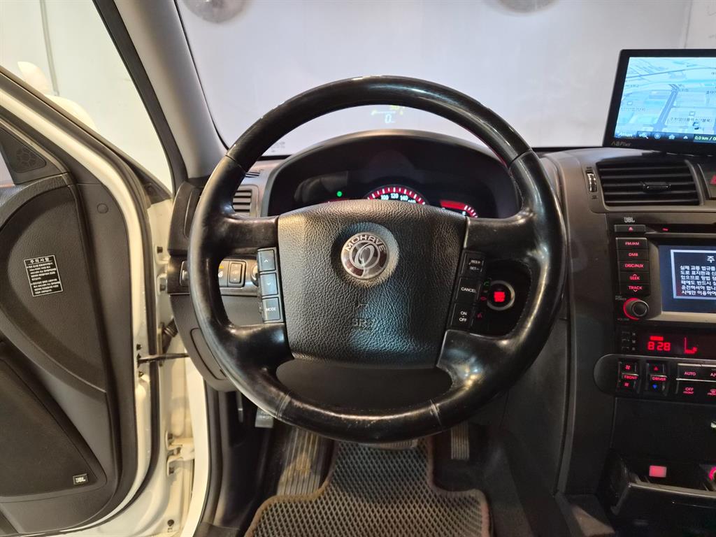 KIA Mohave - Vista 10