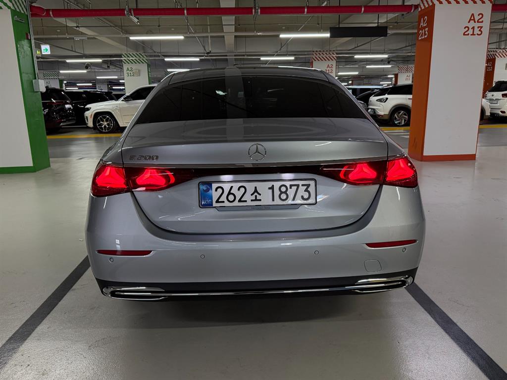 Mercedes Benz E class - Vista 6