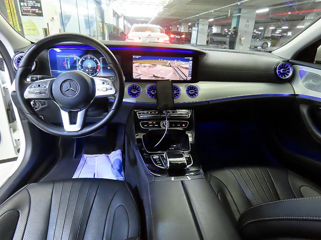 Mercedes Benz CLS Class - Vista 10