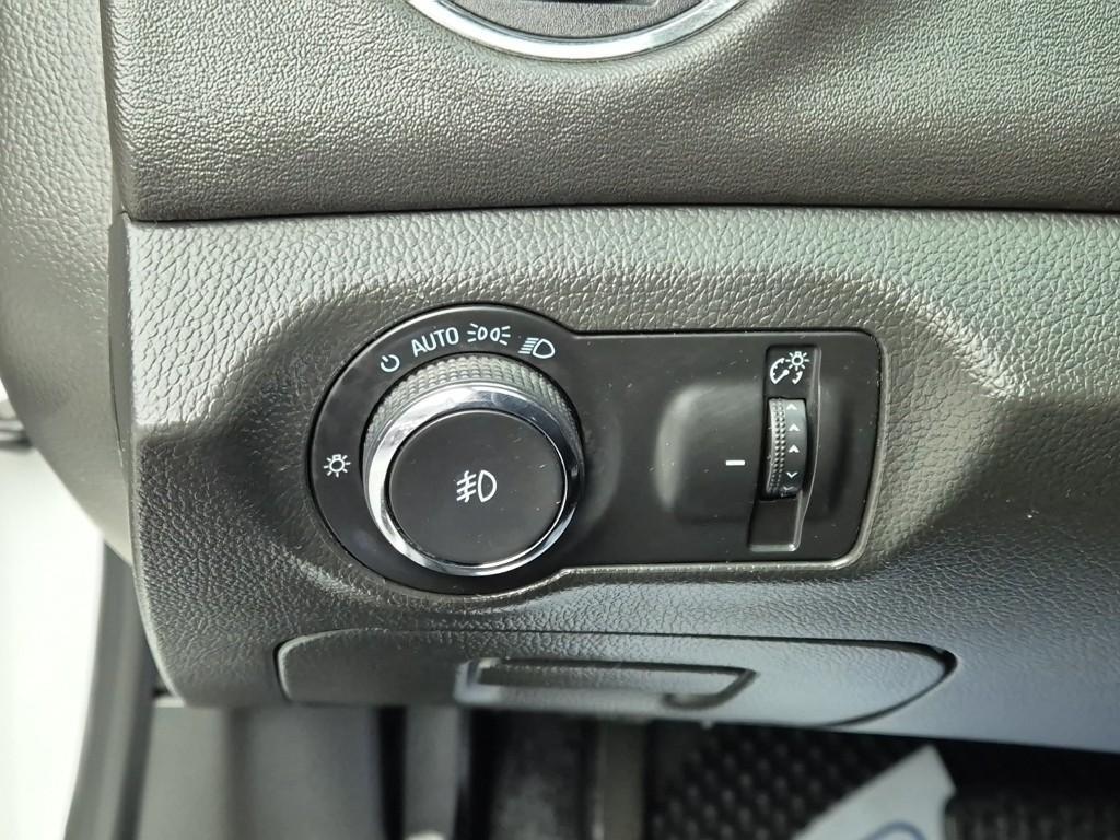 Chevrolet Cruise 2016 Blanco - Importación desde Corea - HF Imports Iquique - Foto 15