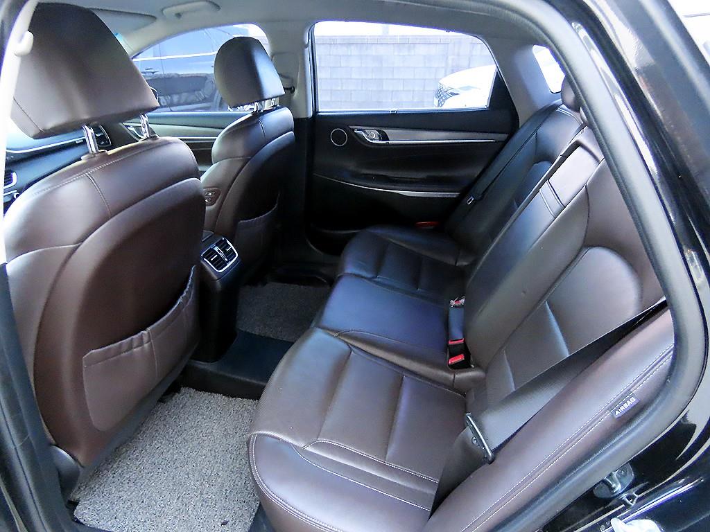 HYUNDAI Grandeur - Vista 6