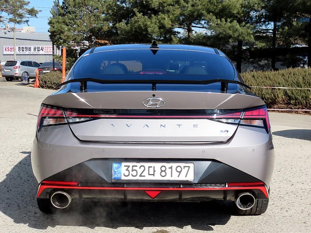 HYUNDAI Avante - Vista 4