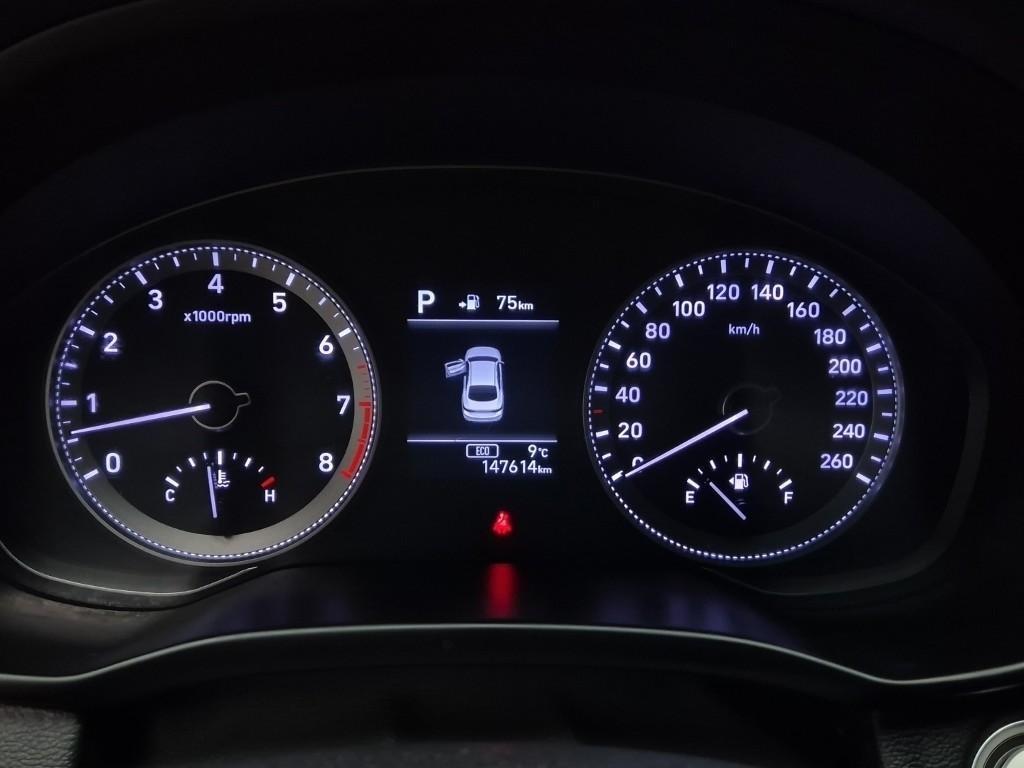 HYUNDAI Grandeur - Vista 6