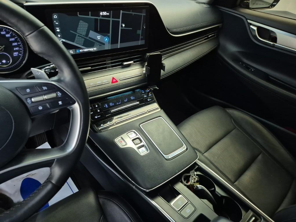 HYUNDAI Grandeur - Vista 10