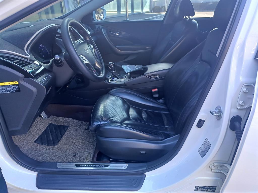 HYUNDAI Grandeur 2013 Blanco - Importación desde Corea - HF Imports Iquique - Foto 14