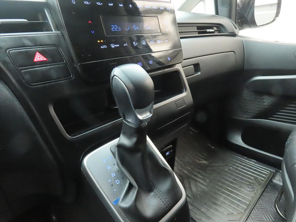 HYUNDAI Staria - Vista 9