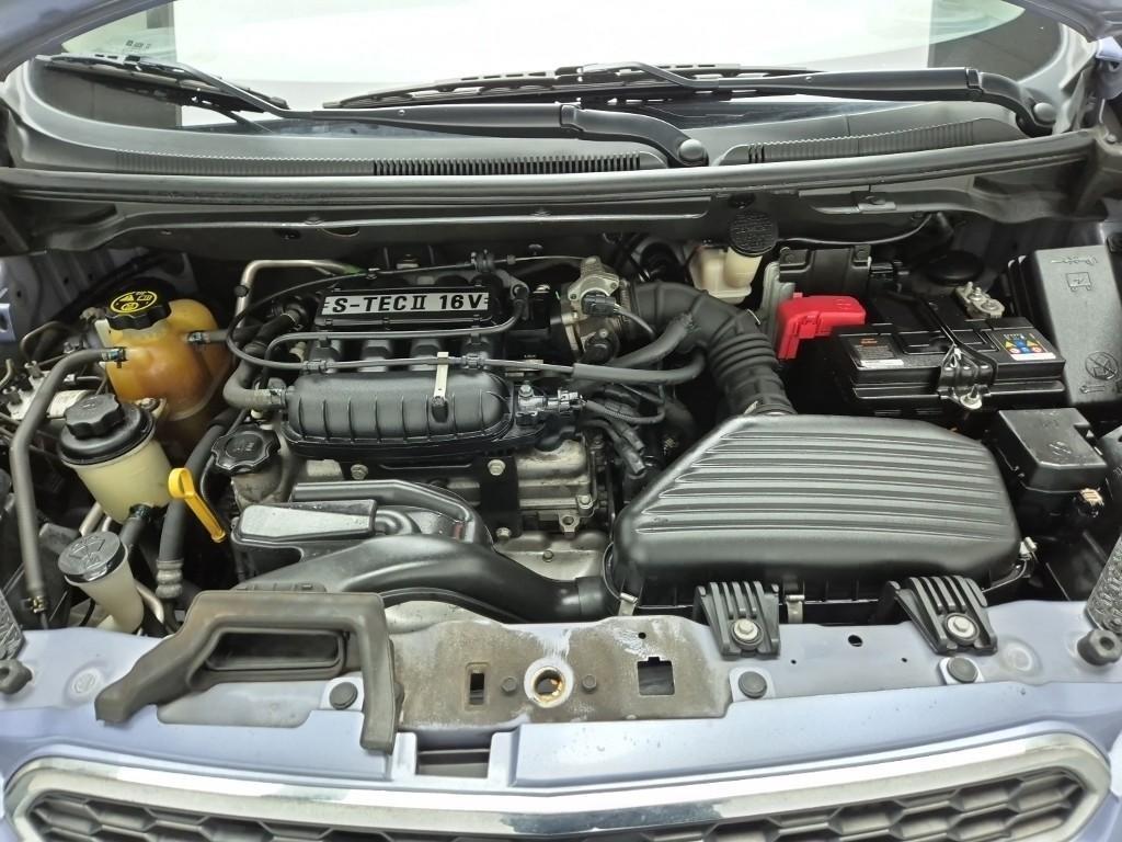 Chevrolet Spark - Vista 5