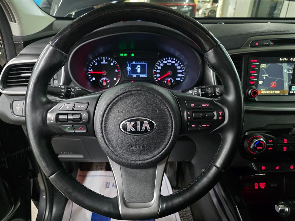 KIA Sorento - Vista 7