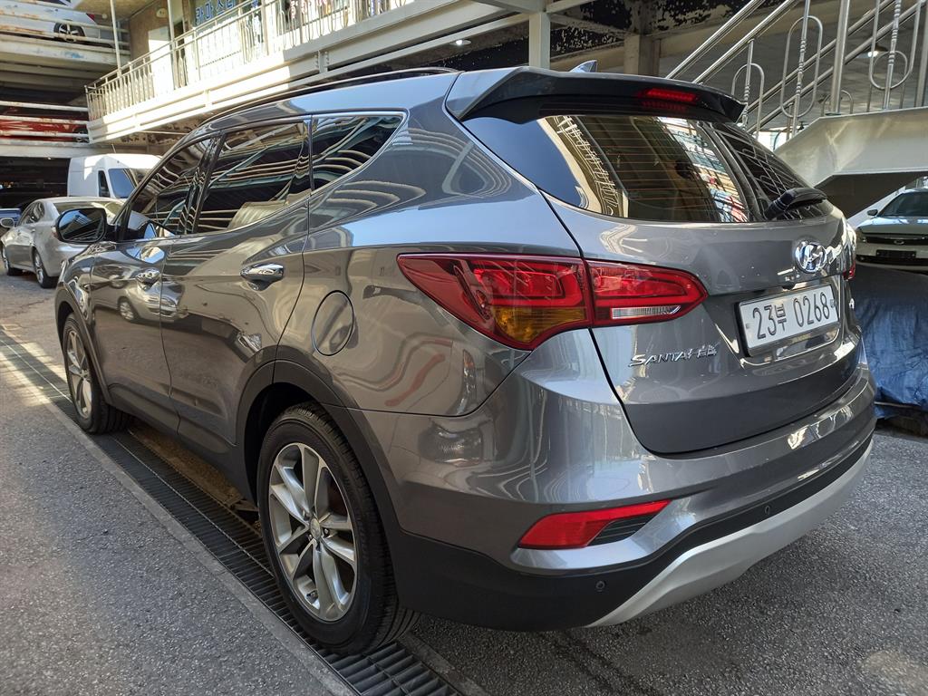 HYUNDAI Santa Fe - Vista 5