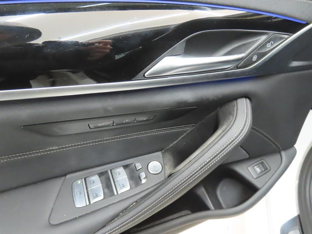 BMW 5 Series - Vista 10