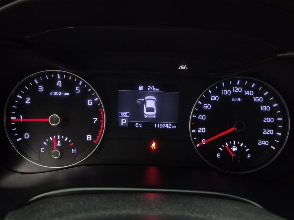 KIA K3 - Vista 6