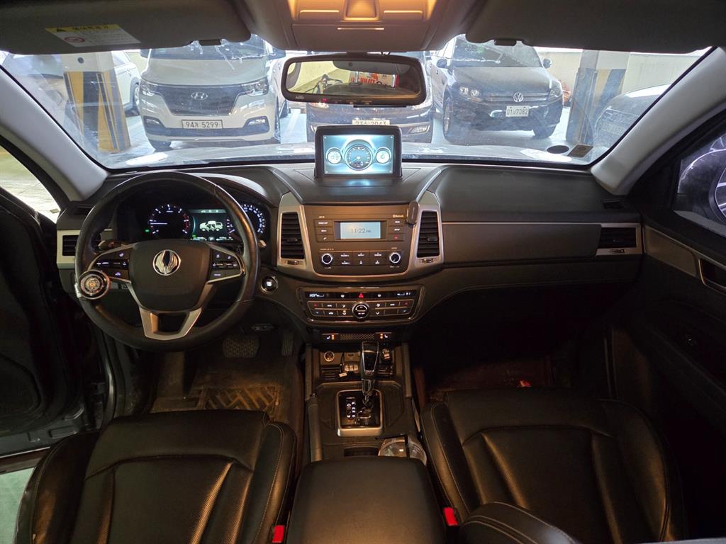 Ssangyong Rexton - Vista 8