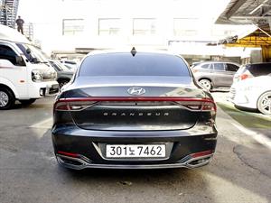 HYUNDAI Grandeur - Vista 6