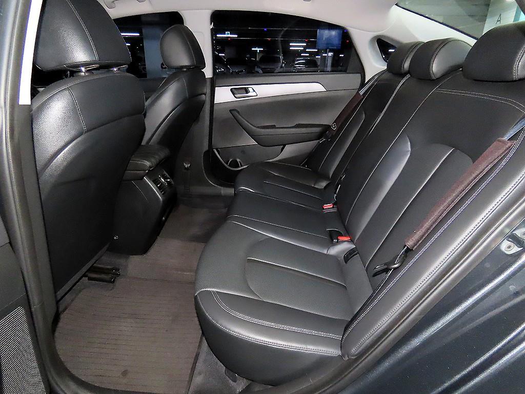 HYUNDAI Sonata - Vista 7