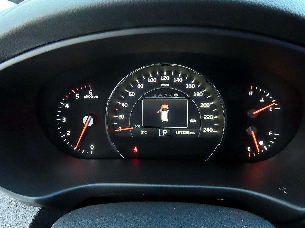 KIA Sorento - Vista 9