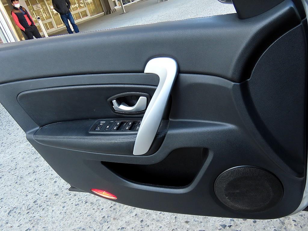 SAMSUNG SM5 - Vista 11