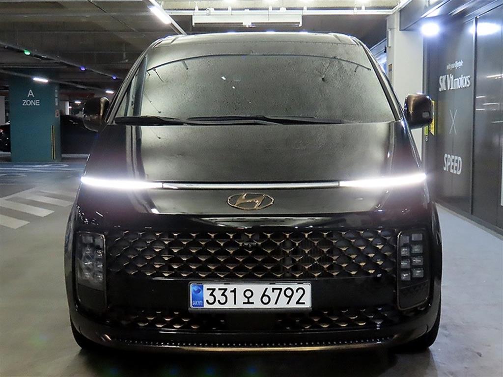 HYUNDAI Staria - Vista 2