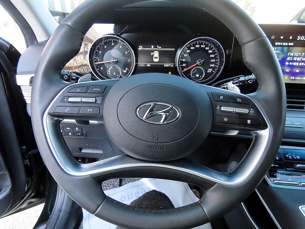 HYUNDAI Grandeur - Vista 8