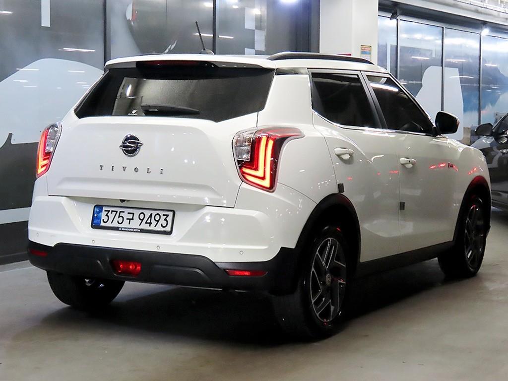 Ssangyong Tivoli - Vista 4