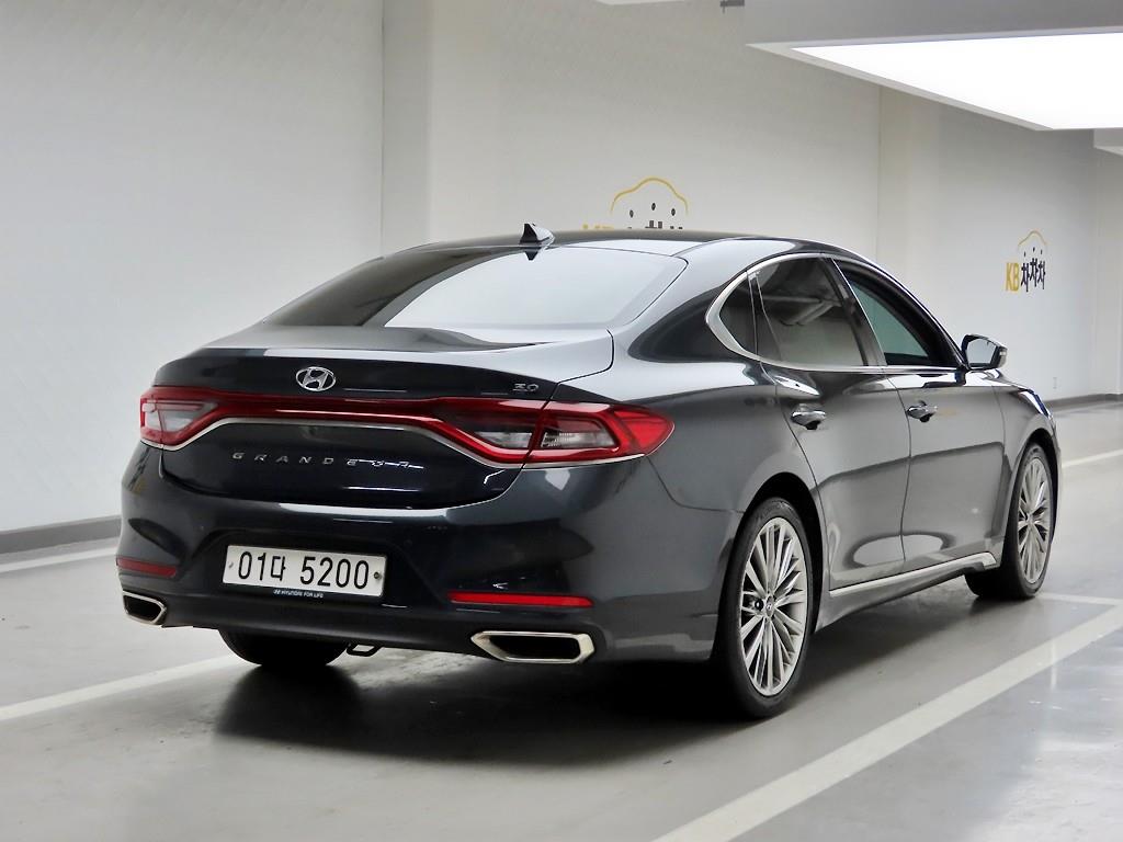 HYUNDAI Grandeur - Vista 4