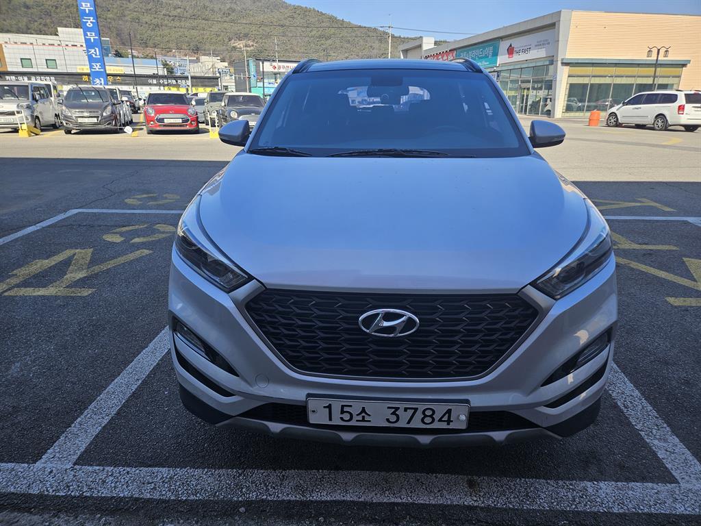 HYUNDAI Tucson 2017 Gris - Importación desde Corea - HF Imports Iquique - Foto 1