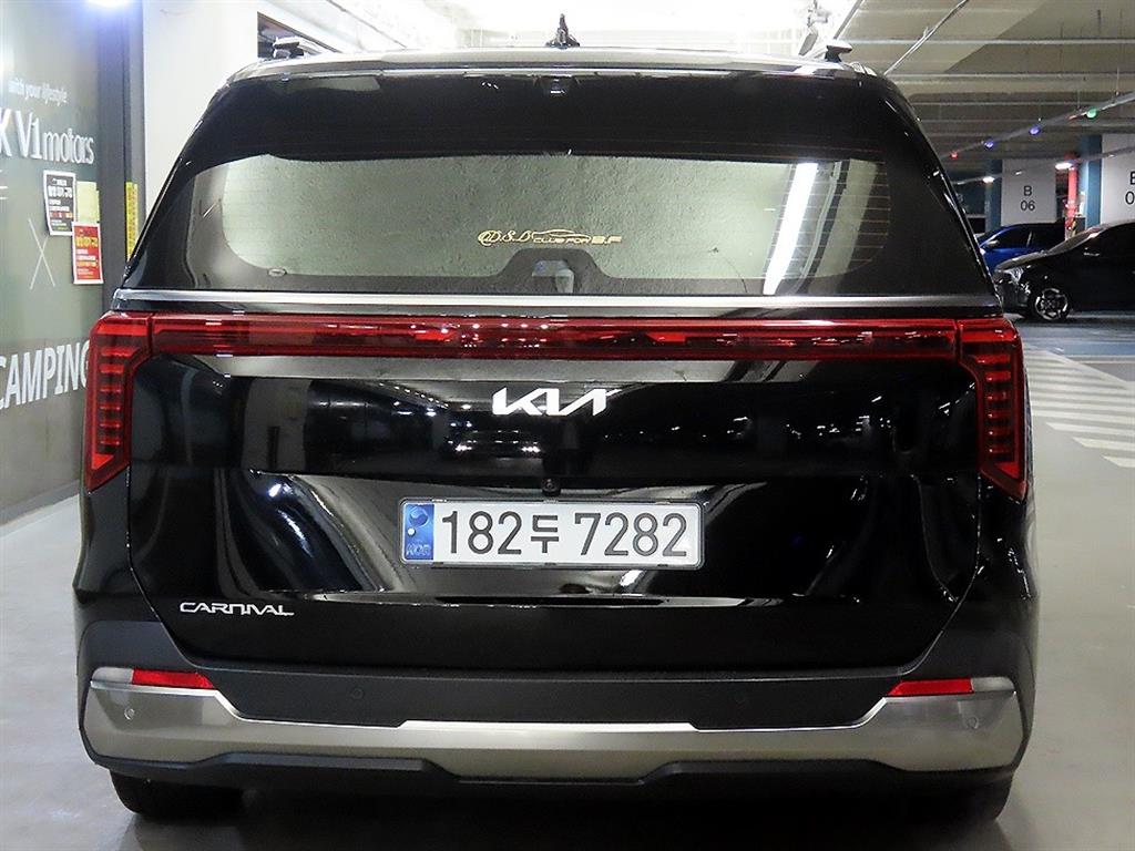 KIA Carnival - Vista 5