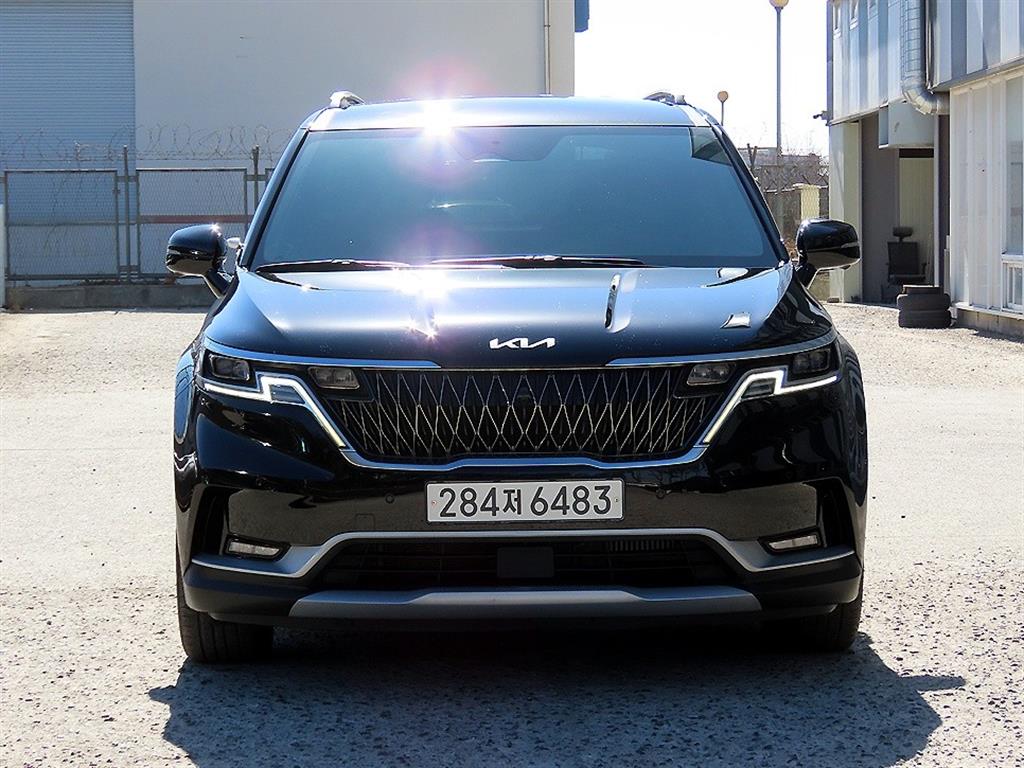 KIA Carnival 2022 Negro - Importación desde Corea - HF Imports Iquique - Foto 1