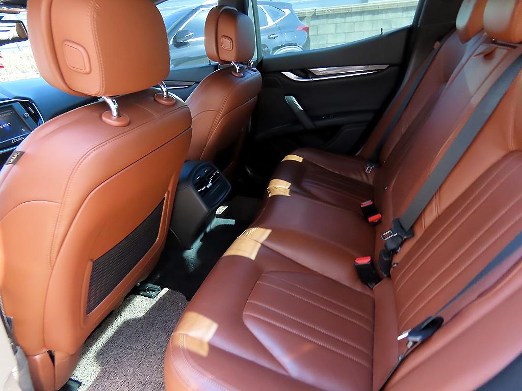 Maserati Ghibli - Vista 6