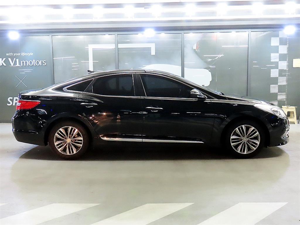 HYUNDAI Grandeur - Vista 3