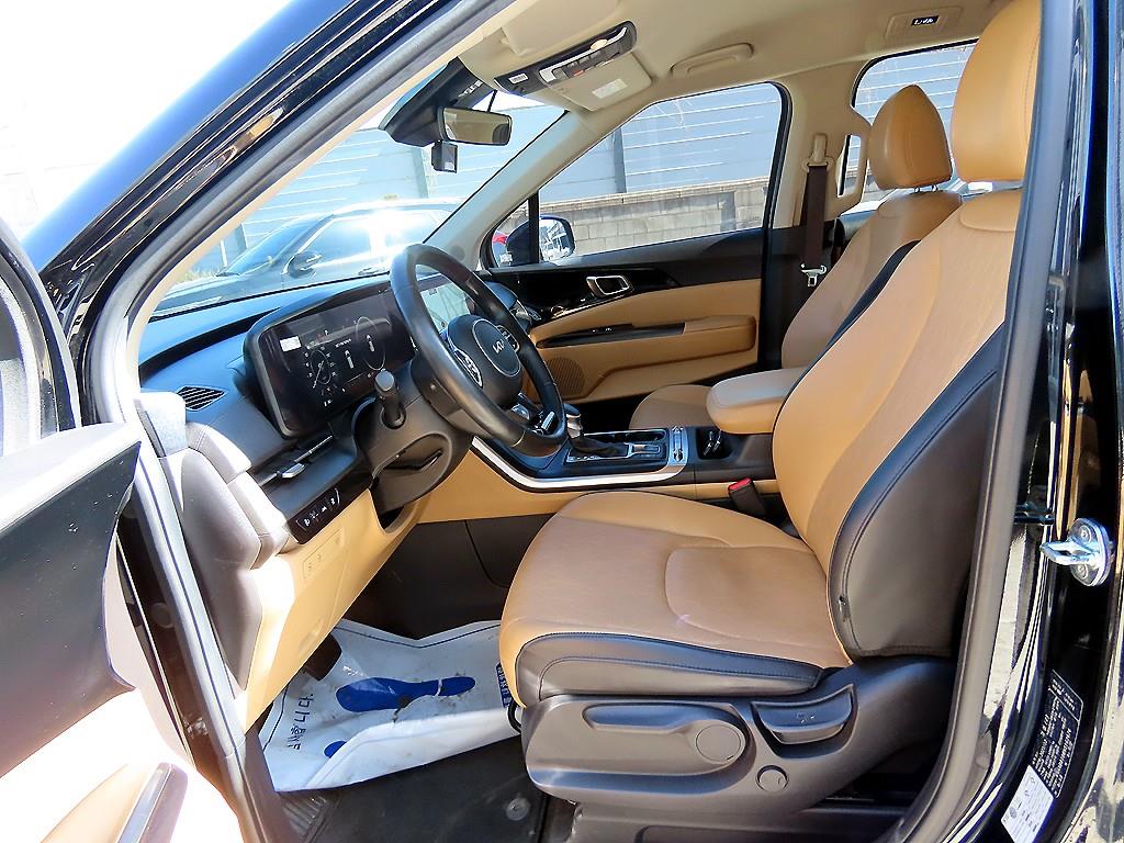 KIA Carnival - Vista 5