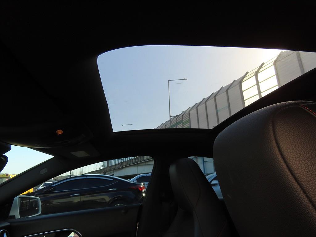 Mercedes Benz CLA Class 2018 Blanco - Importación desde Corea - HF Imports Iquique - Foto 16