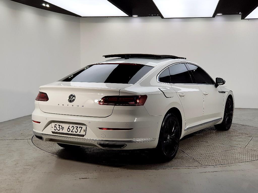 Volkswagen Arteon - Vista 4