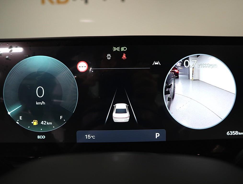 HYUNDAI Grandeur - Vista 7